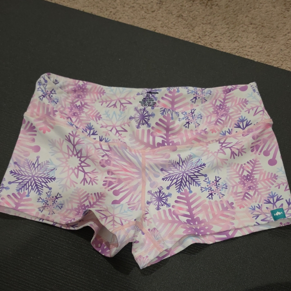 Athletic Snowflake Print Women’s Performance Shorts